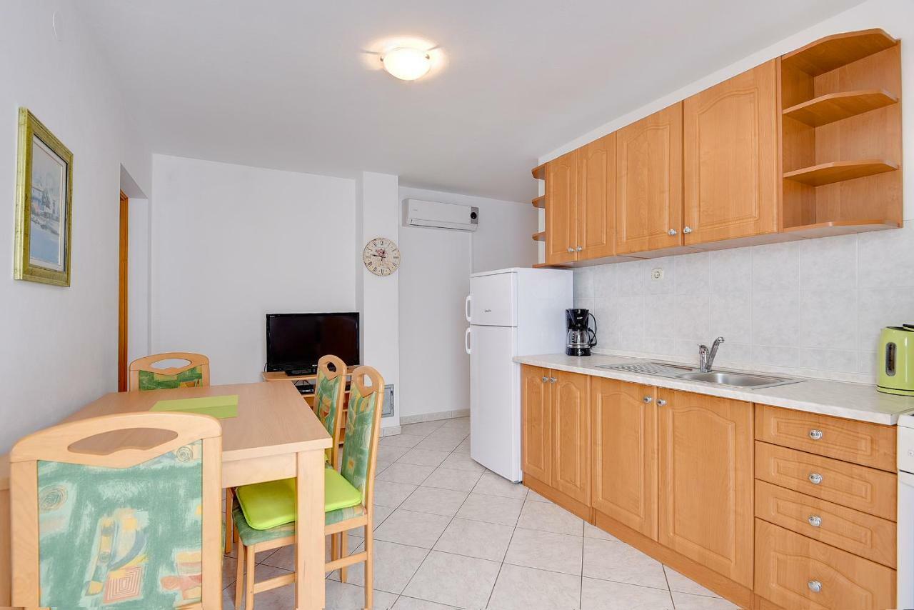 מדולין Holiday Home Mihael מראה חיצוני תמונה